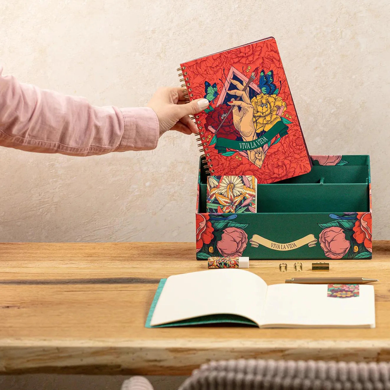 Wirebound Lined Notebook A5 - Frida Kahlo