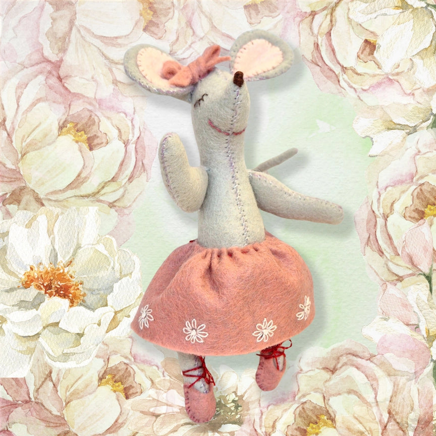 Mini Felt Craft Kit - Little Mouse The Ballet Dancer