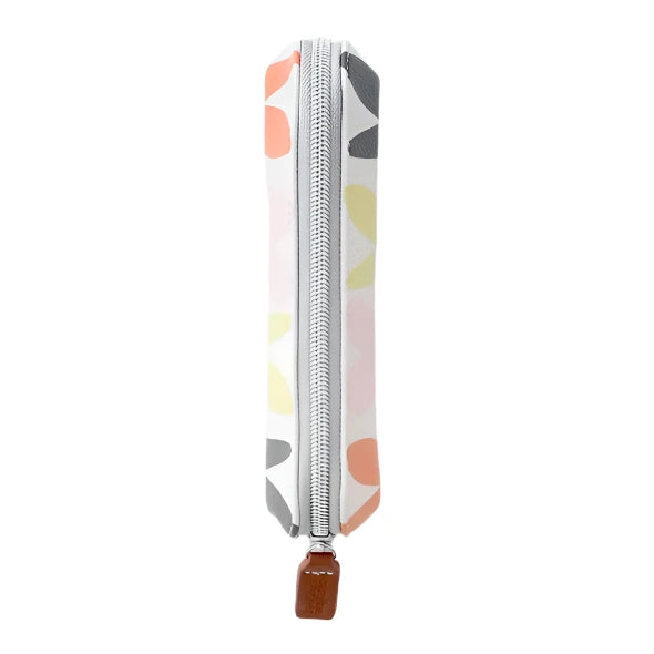 CG Pencil Case - Falling Hearts