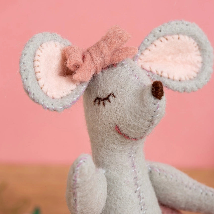 Mini Felt Craft Kit - Little Mouse The Ballet Dancer