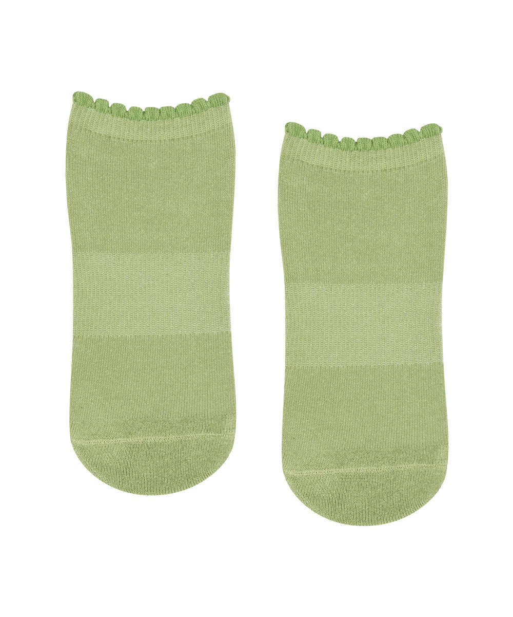 Classic Low Rise Grip Socks - Sage Frill