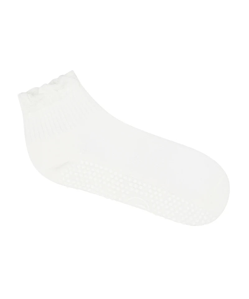 Quarter Crew Grip Socks - Snow Ruffle