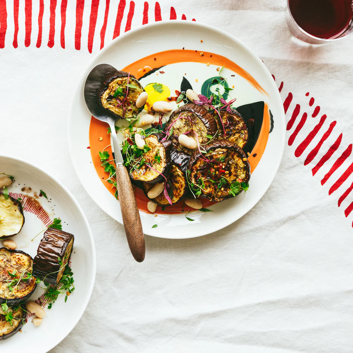 Ottolengi Serving Plate - White With Face Motif