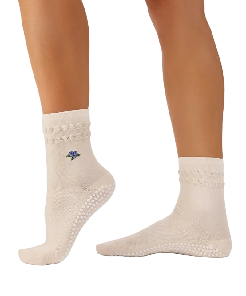 Crew Grip Socks - Blueberry Ruffle Oat