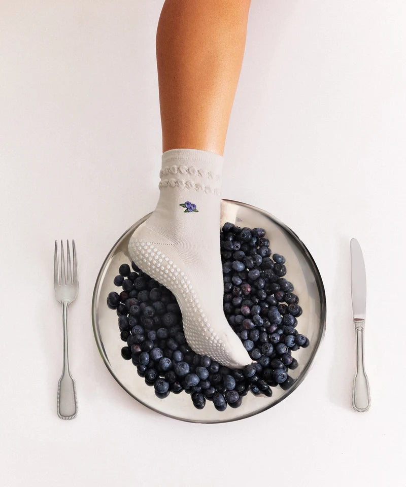 Crew Grip Socks - Blueberry Ruffle Oat