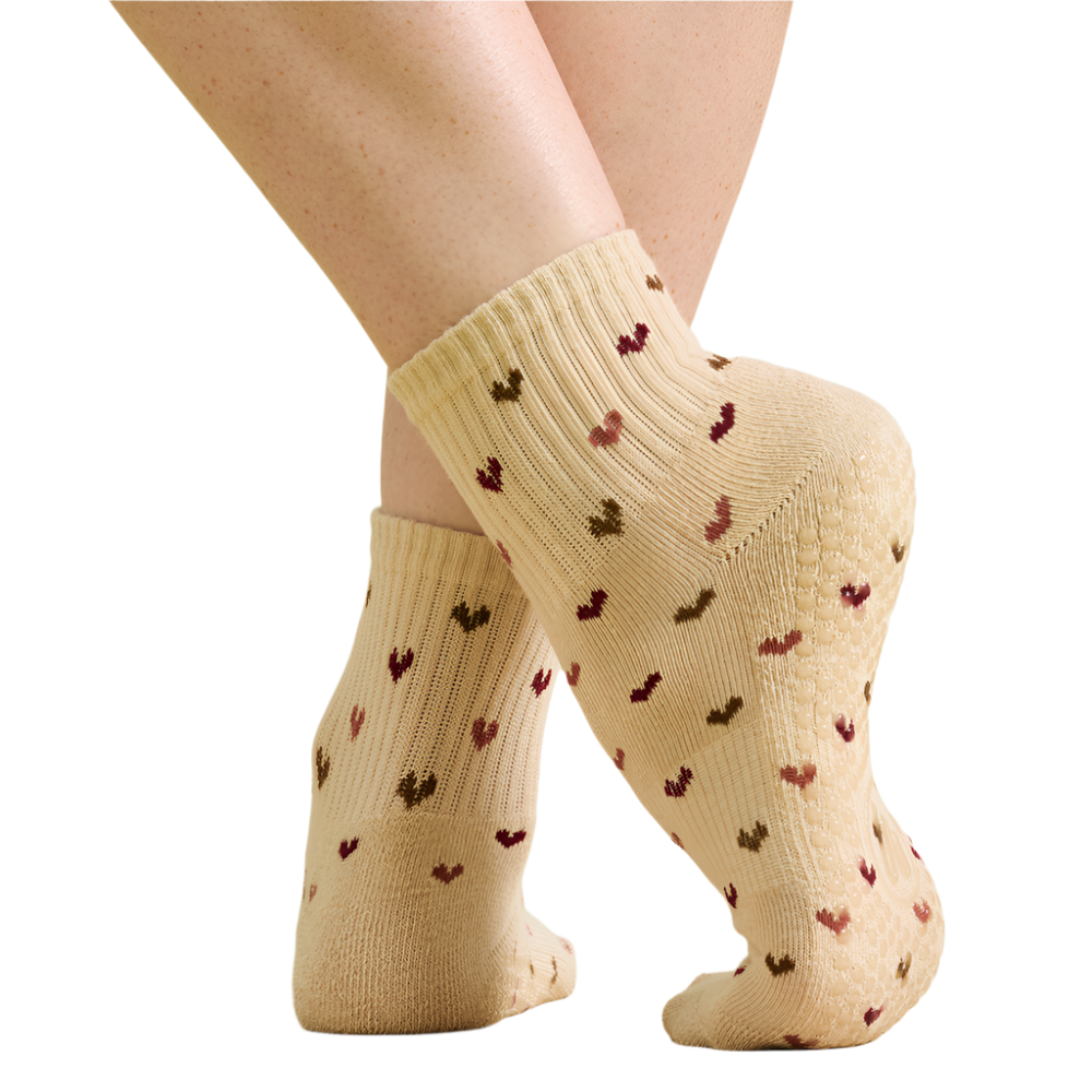 Quarter Crew Grip Socks - Hearts Aflutter Beige