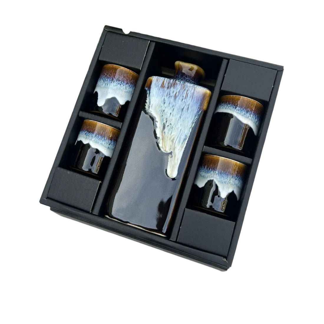 Kakukinyo Sake Pot and 4 Cup Set