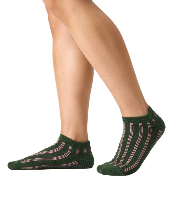 Classic Low Rise Grip Socks - Verde Carnival