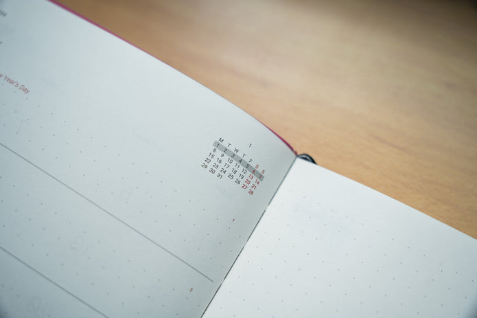 Luxe 2026 A5 Week-To-View Diary - Sunrise