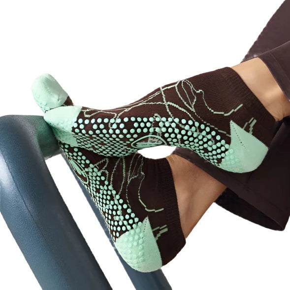 Classic Low Rise Grip Socks - Mocha Abstract
