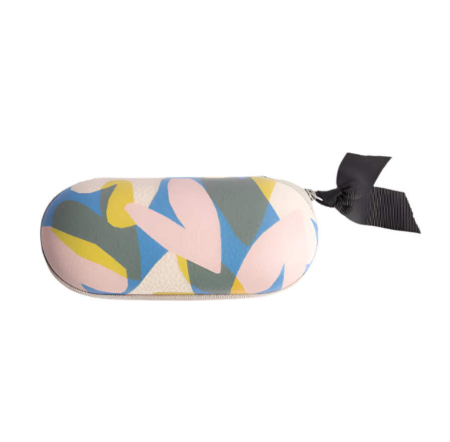 Confetti Hearts Zip Around Glasses Case