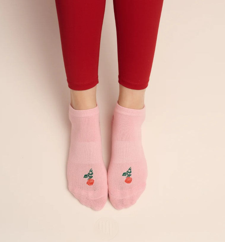 Classic Low Rise Grip Socks - Vintage Rose Berry