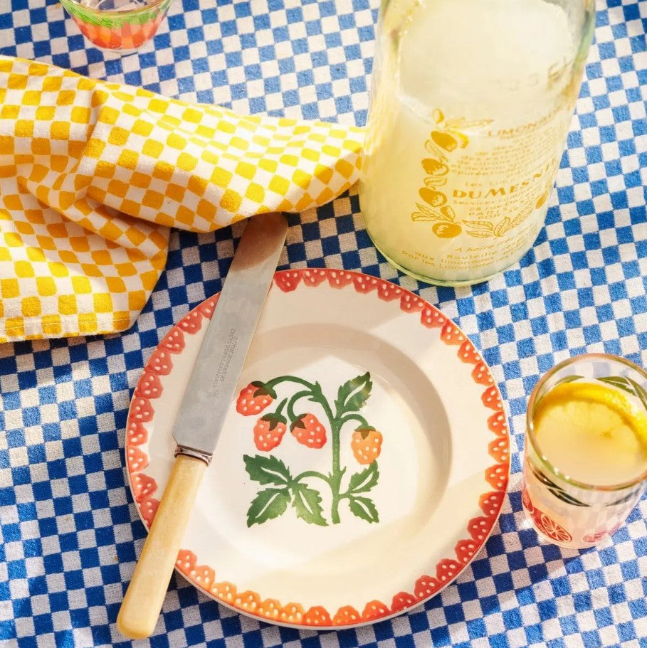 6.5 Inch Round Plate - Raspberries