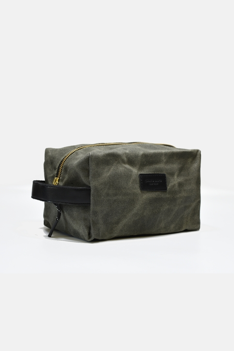 Waxed Canvas Toiletry Bag 2.0 Green
