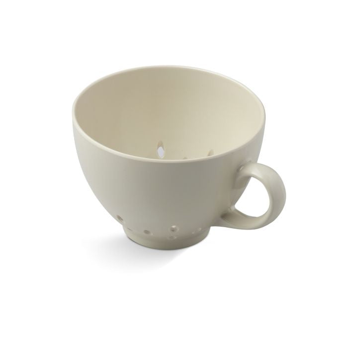Keep It Handy Berry Colander Cream