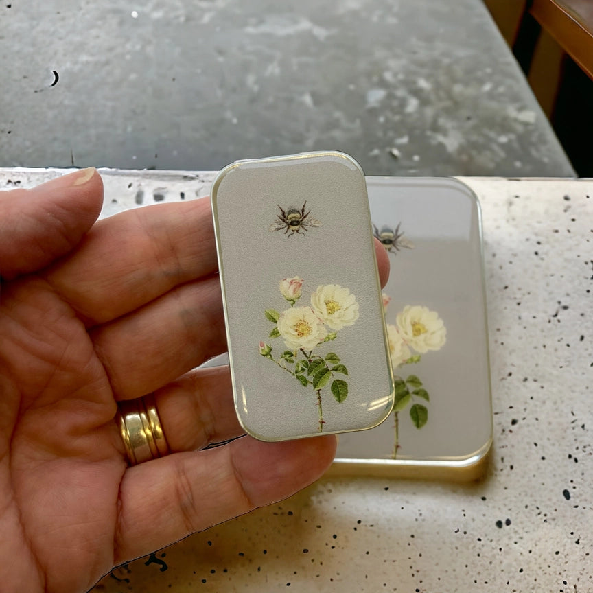 Notions Tin Small - Bee & Rose