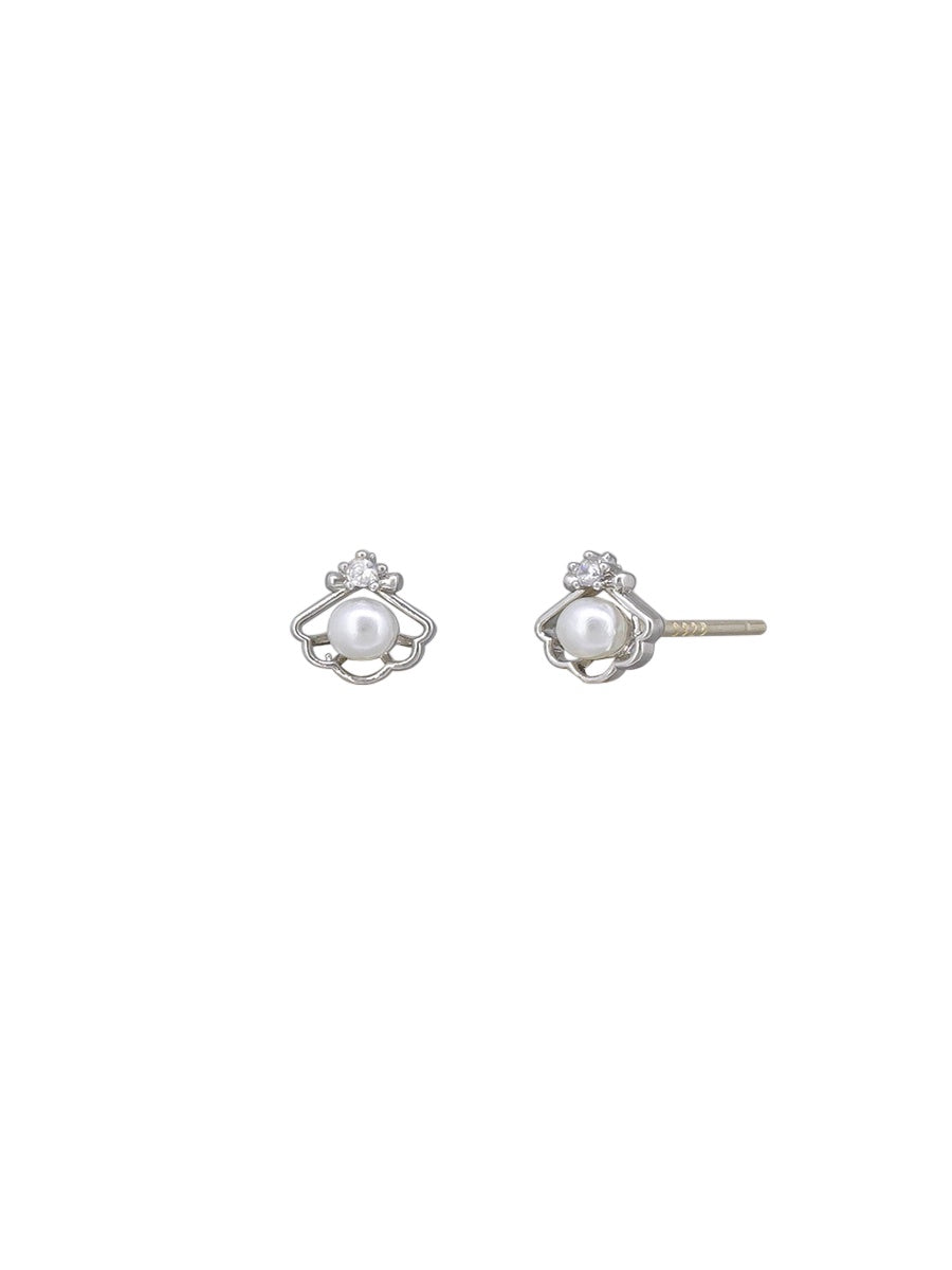 Clam & Pearl Earrings - Silver