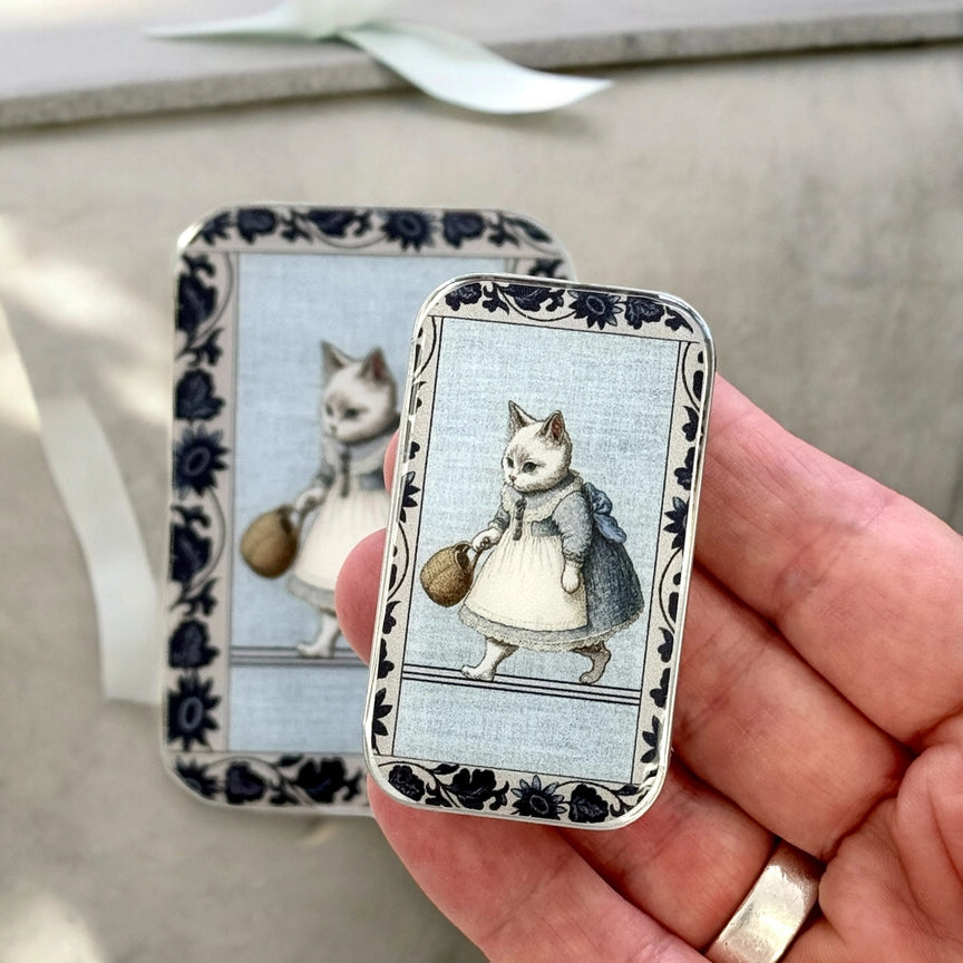 Notions Tin Small - Kitty