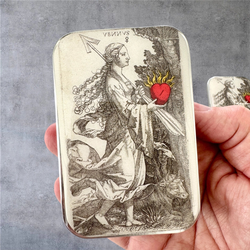 Notions Tin Large - Venus & the Flaming Heart