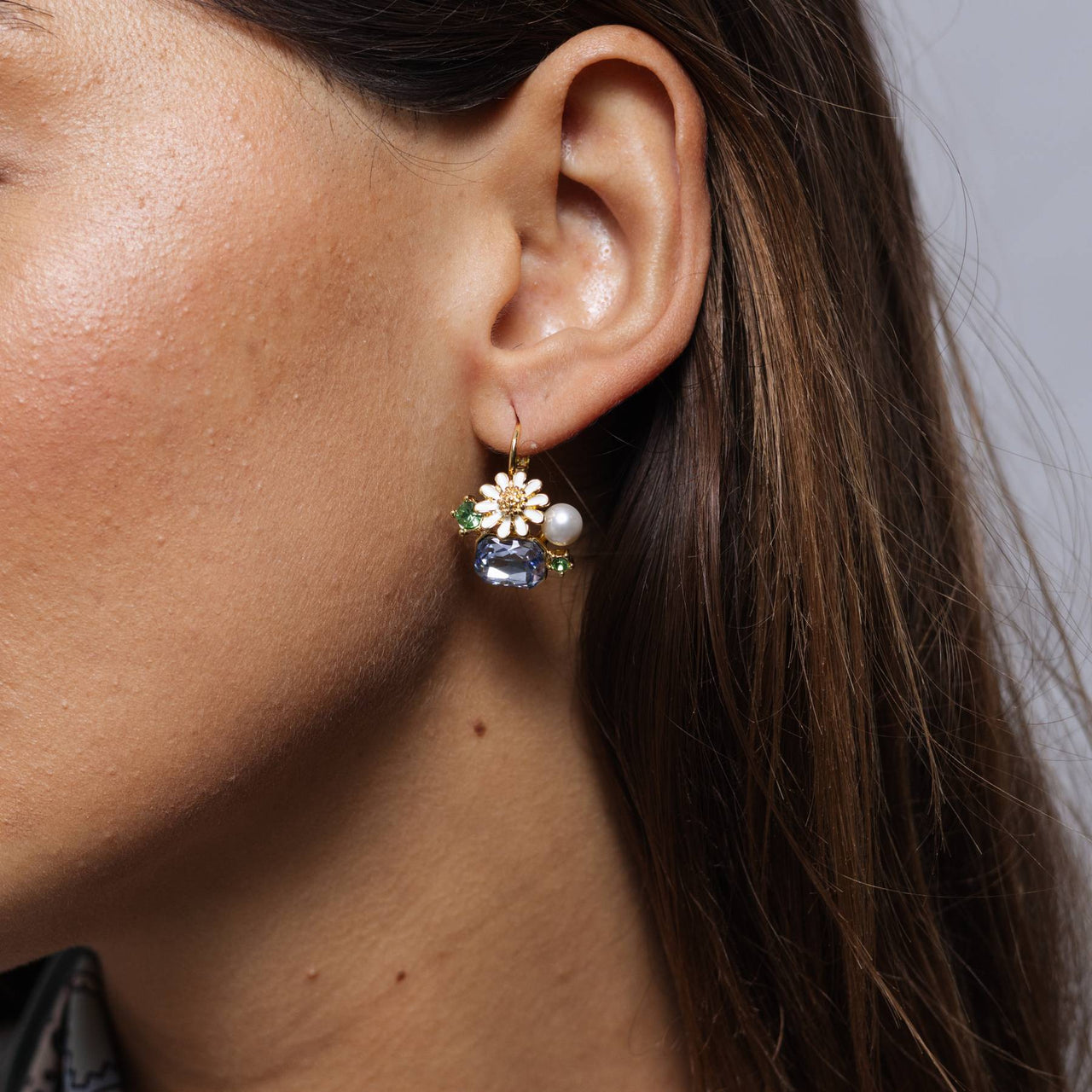 Enamel Pearl Gem Earrings - White Flower