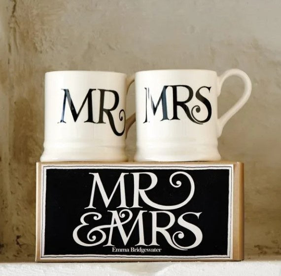 Set of 2 Half Pint Mugs - Mr & Mrs