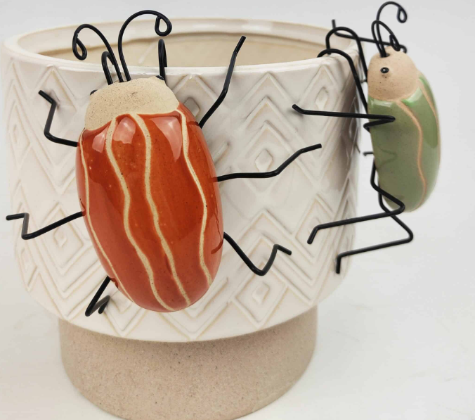 Bug Pot Hanger