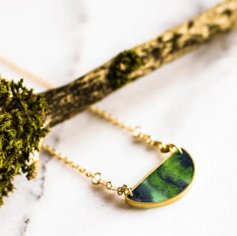 Mood Swings Necklace - Borealis