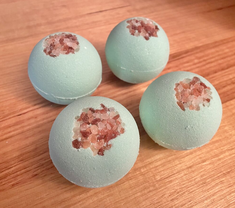 Goat Milk Bath Bomb - Sea Salt & Lily