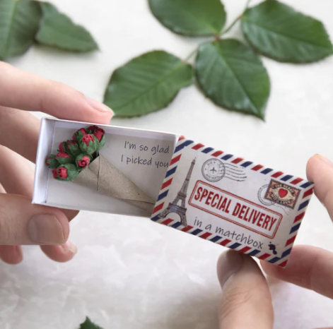 Token In A Matchbox - Special Delivery Roses