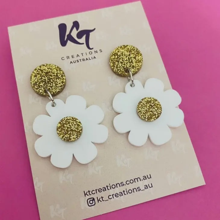 White Daisy Acrylic Earrings With Gold Glitter Topper