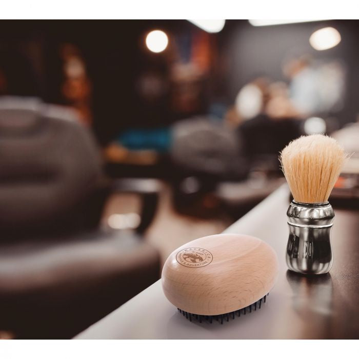 Massaging Wet & Dry Brush